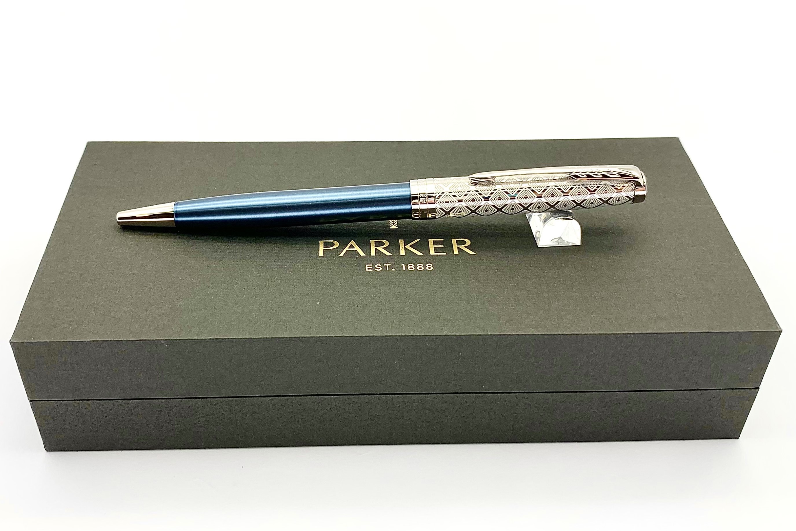 ParkerSonnetMetalAndBlueLacquerBallPen_f